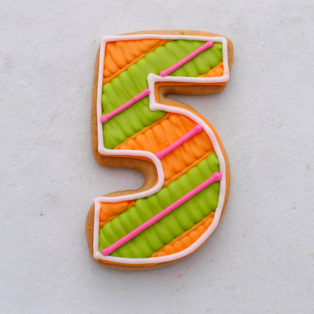 Emporte-pièce Chiffre 5 - 3 1/4" x 2" - Ann Clark Cookie Cutters - Emporte-pièce - - La Guilde Culinaire