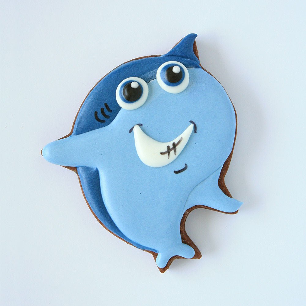 Emporte-pièce Petit Requin 3.25" x 3.75" - Ann Clark Cookie Cutters - Emporte-pièce - - La Guilde Culinaire