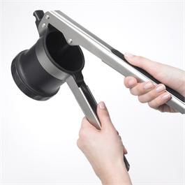 Presse-purée ajustable - OXO - Presse-purée - - La Guilde Culinaire