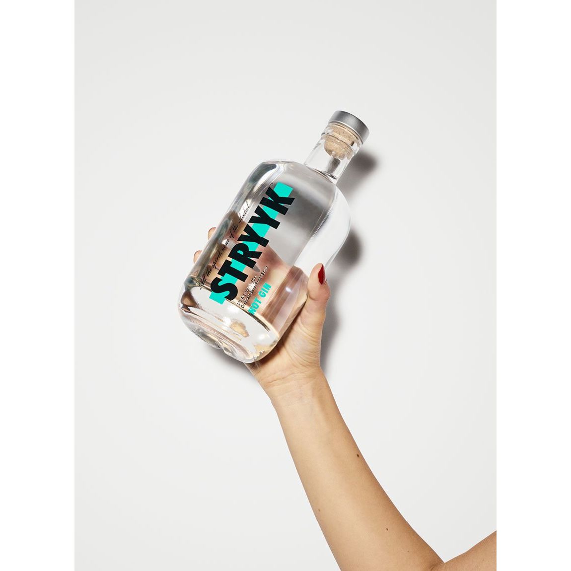 STRYKK- Gin sans Alcool * - STRYKK - Spiritueux sans alcool - - La Guilde Culinaire