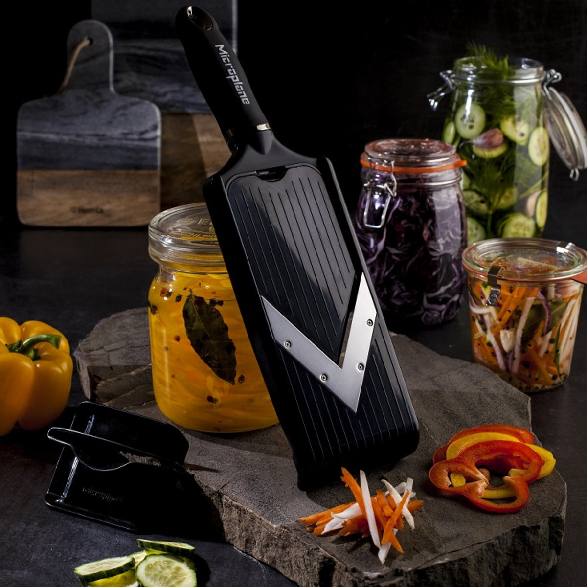 Mandoline Ajustable avec lame V et Julienne - Microplane - Mandoline - - La Guilde Culinaire