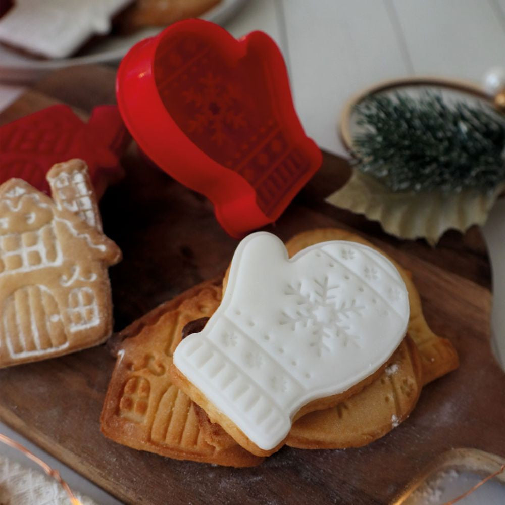 Emporte-pièces éjecteurs pour biscuits Christmas x2 - image 4