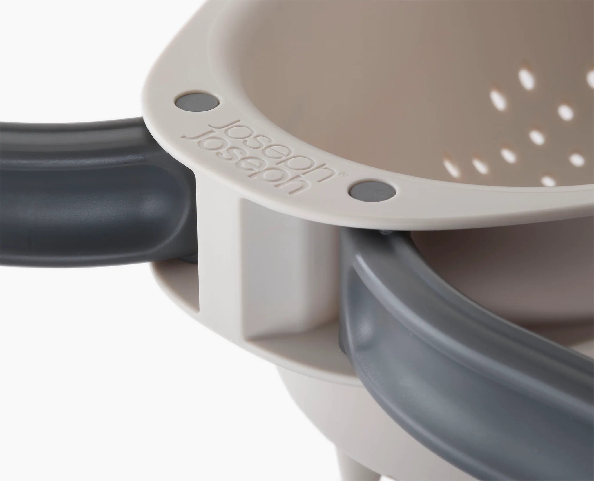 Grande passoire blanche Droplet avec poignée pliable - Joseph Joseph - Passoire et écumoire - - La Guilde Culinaire