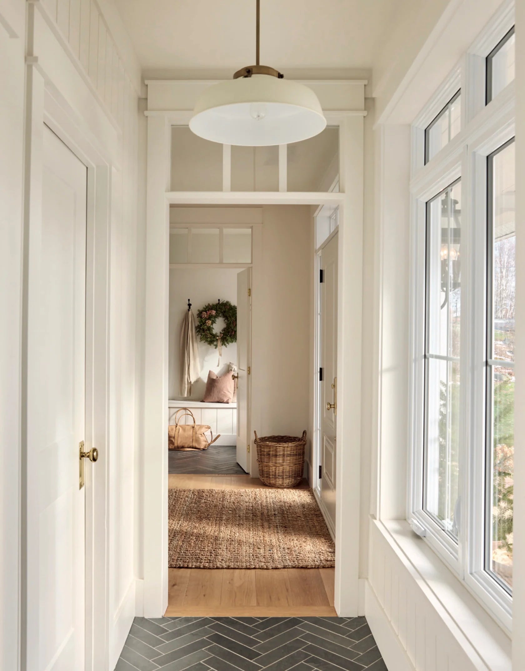 À la maison : Intérieurs intemporels et élégants - Cardinal Ed. - Livre de cuisine - - La Guilde Culinaire