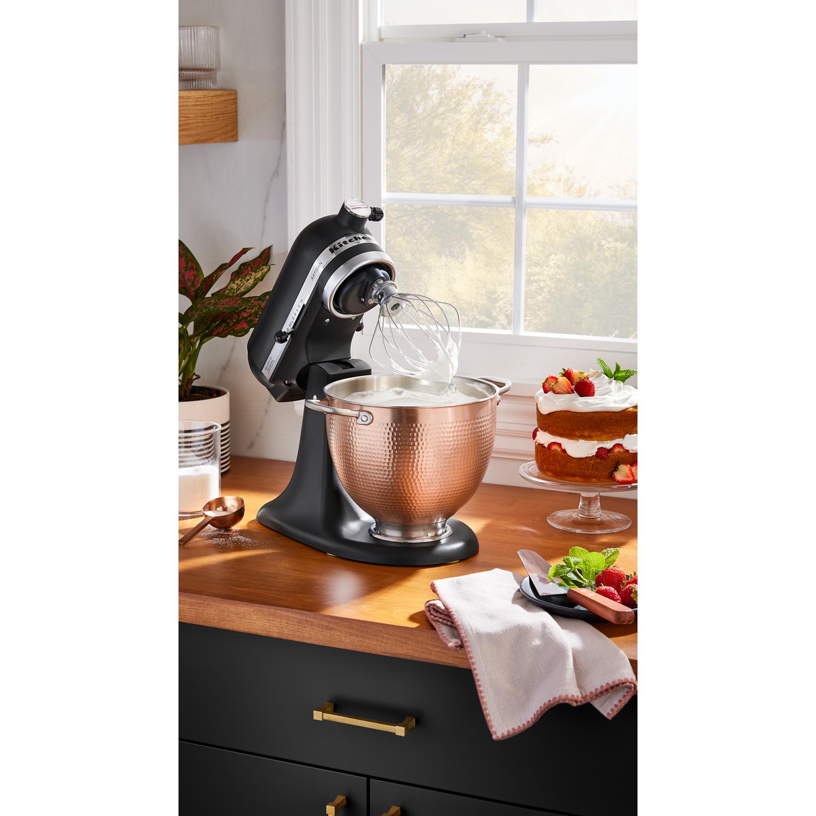 Bol en cuivre martelé de 5 pintes, KitchenAid - Kitchenaid - Bol batteur sur socle - - La Guilde Culinaire