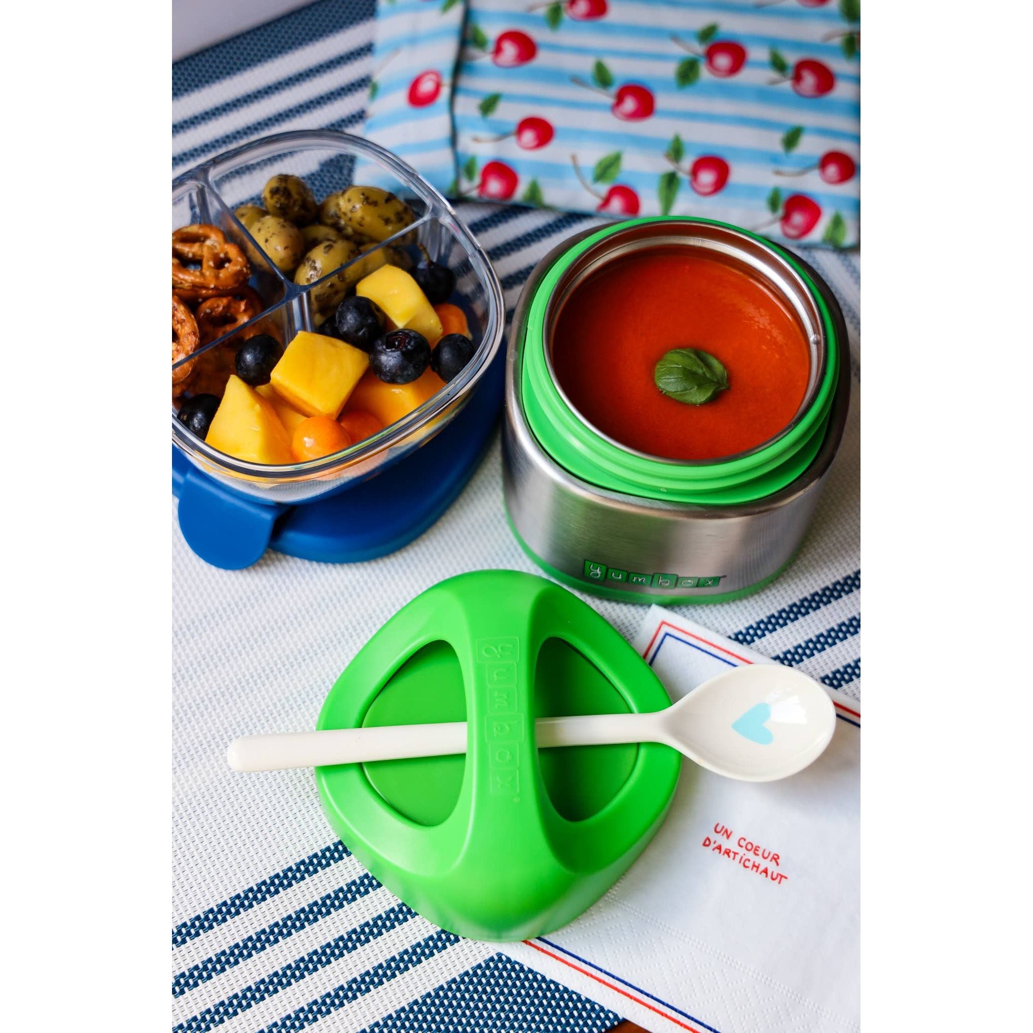 Bol à collations compact et étanche à 3 compartiments - Yumbox - Boîte à repas - - La Guilde Culinaire