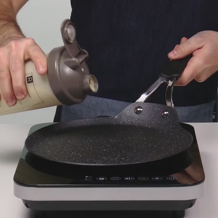 Crêpière en aluminium forgé antiadhésif « The Rock » de 26 cm (10,5 po) RICARDO - Ricardo - Poêle à crêpe - - La Guilde Culinaire