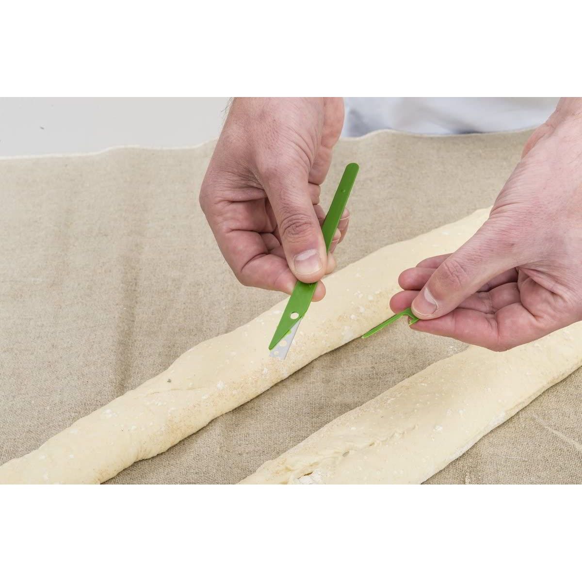 Lame de boulanger pour le pain    - La Guilde Culinaire - Accessoire de boulangerie -  - La Guilde Culinaire