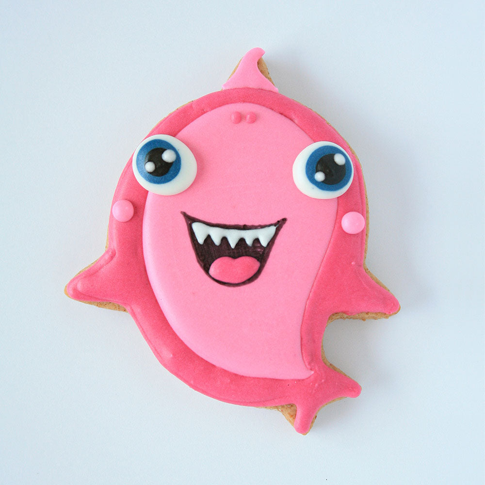 Emporte-pièce Petit Requin 3.25" x 3.75"    - Ann Clark Cookie Cutters - Emporte-pièce -  - La Guilde Culinaire