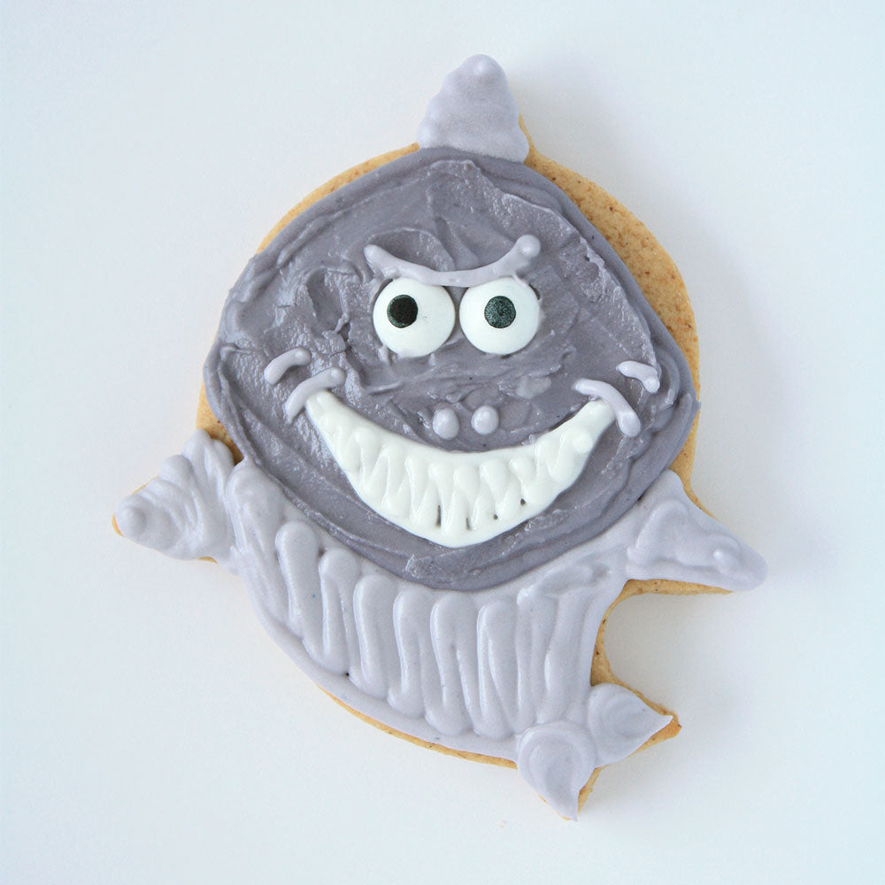 Emporte-pièce Petit Requin 3.25" x 3.75"    - Ann Clark Cookie Cutters - Emporte-pièce -  - La Guilde Culinaire
